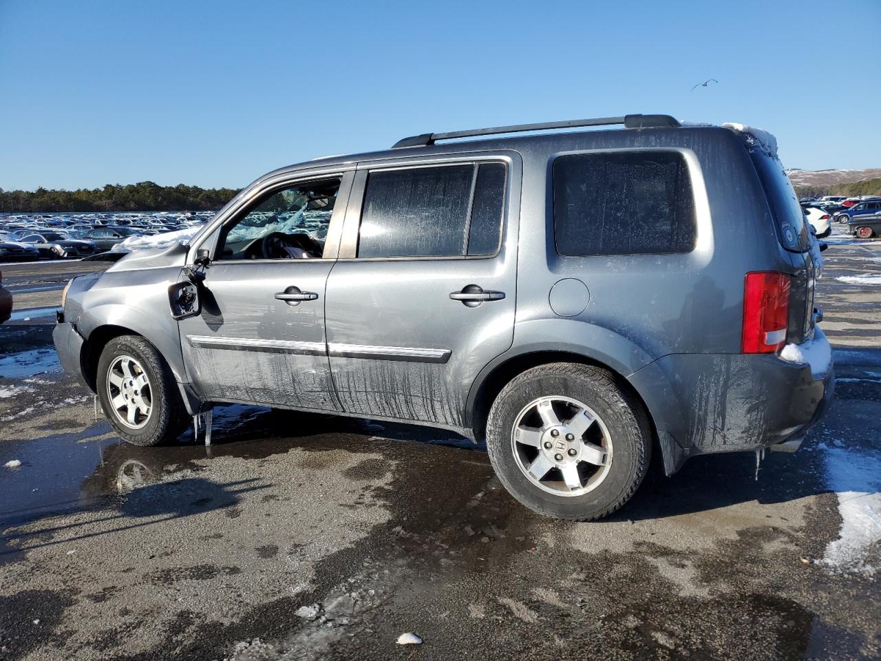 2010 Honda Pilot - Image 2