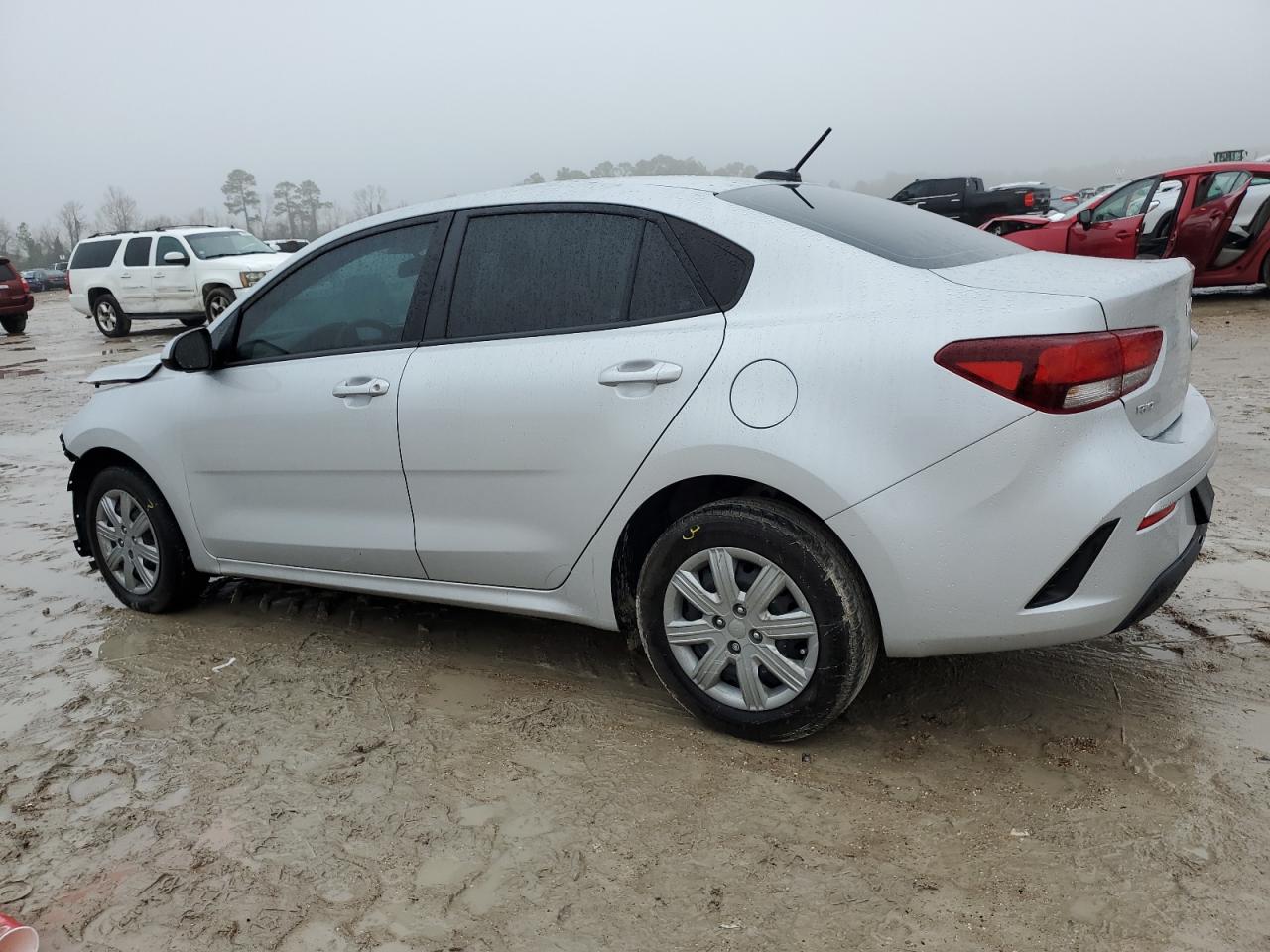 2023 Kia Rio - Image 2