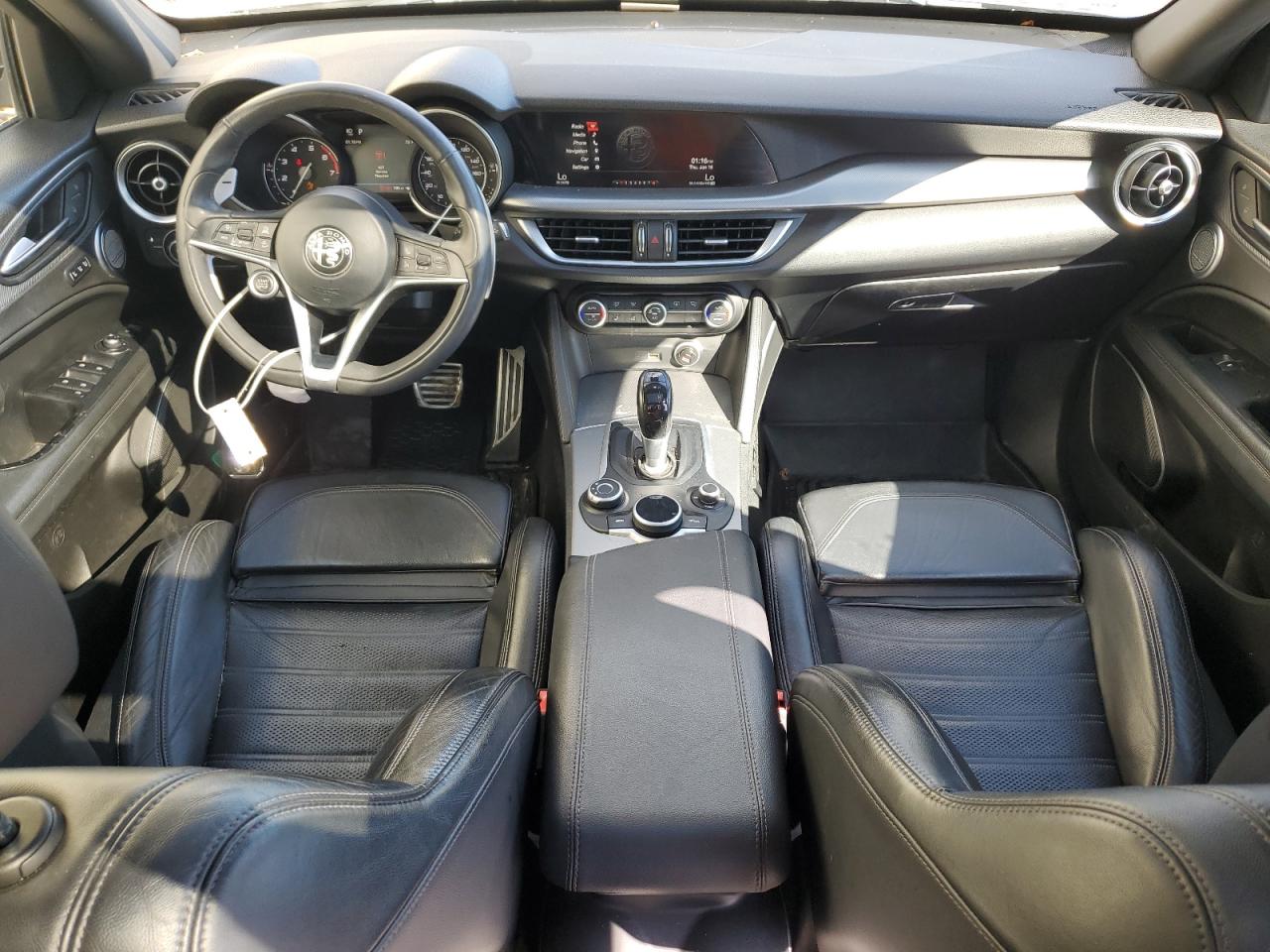 2018 Alfa Romeo Stelvio - Image 8