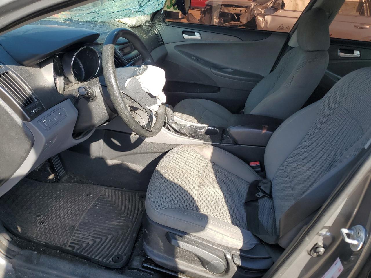 2013 Hyundai Sonata - Image 7