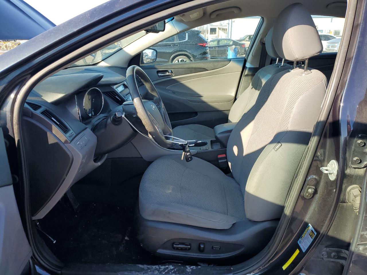2013 Hyundai Sonata - Image 7