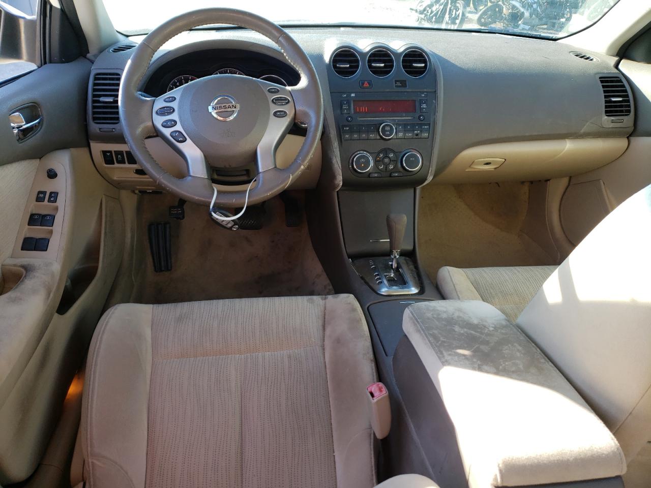 2012 Nissan Altima - Image 8