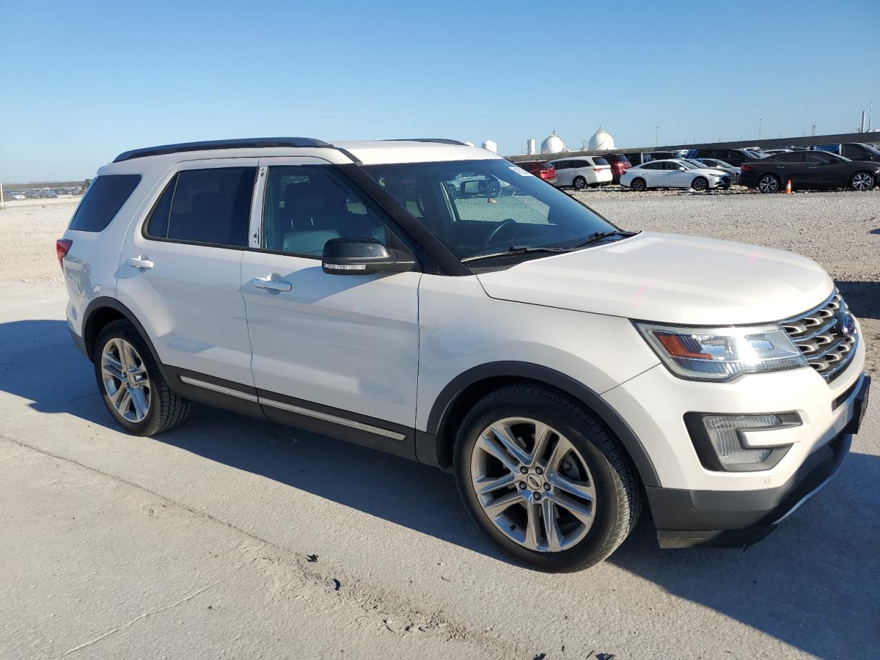 VIN 1FM5K7D85GGC30204 2016 FORD EXPLORER no.4