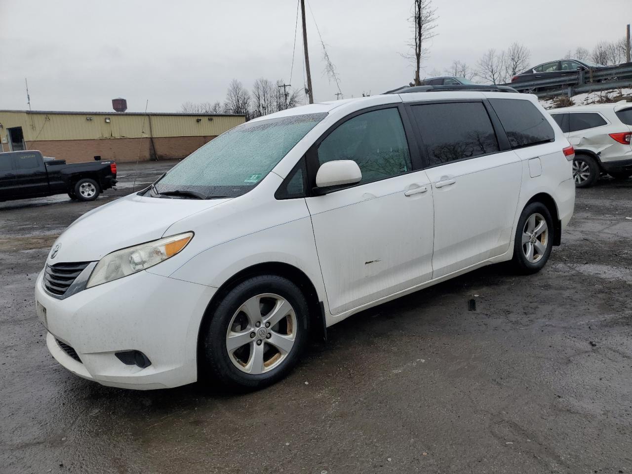 2012 Toyota Sienna - Image 1