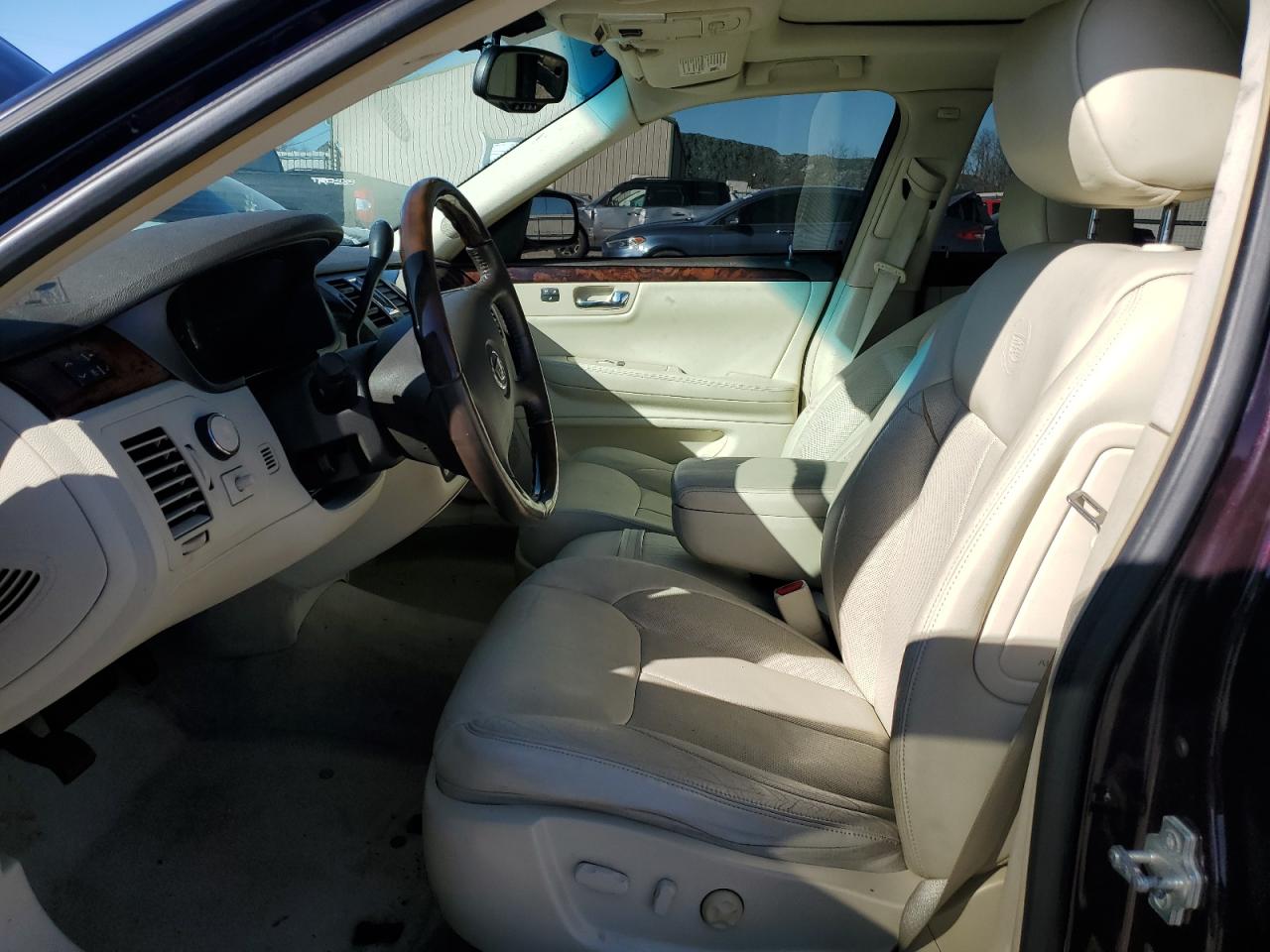 2008 Cadillac DTS - Image 7