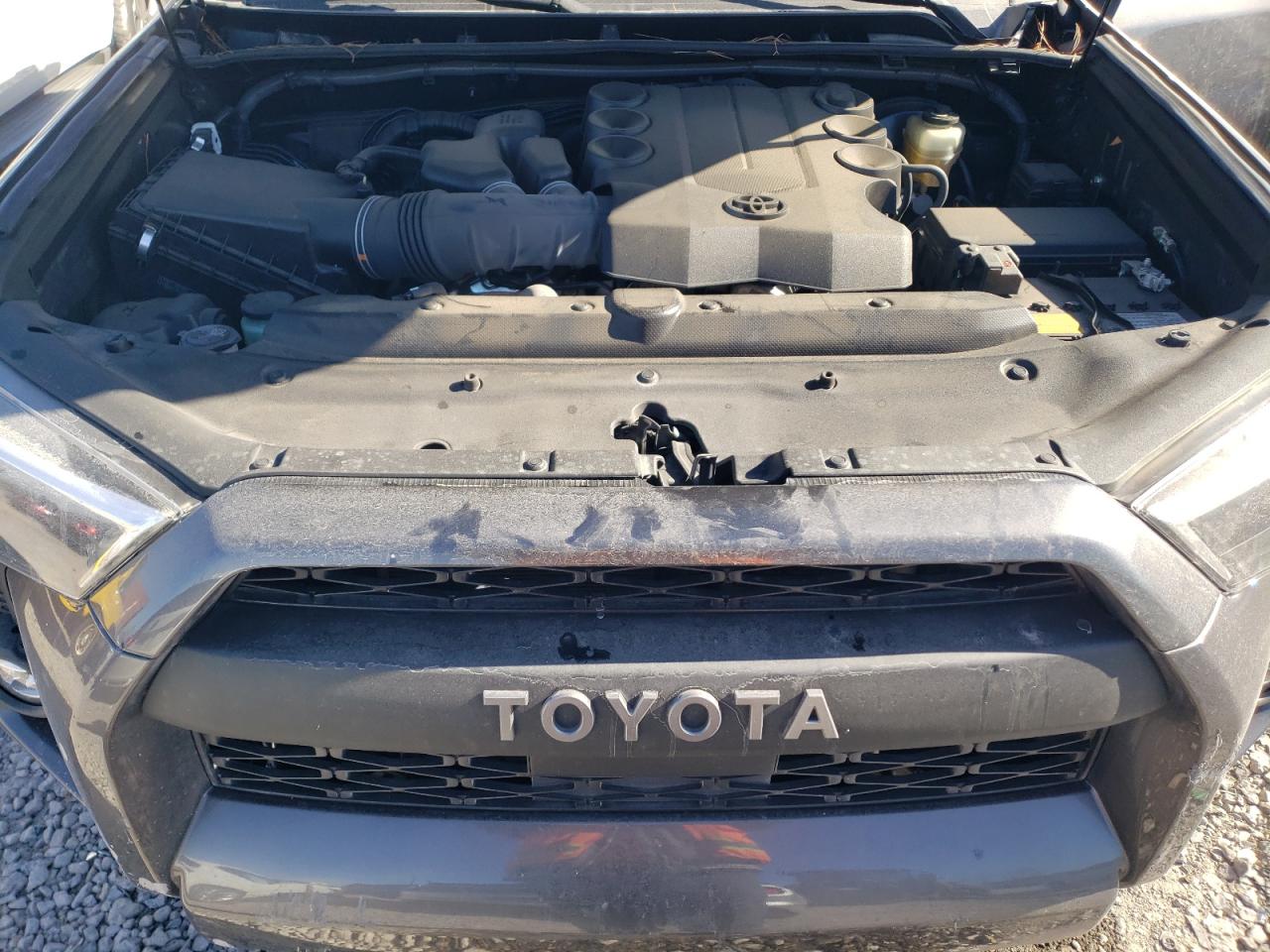 2022 Toyota 4Runner - Image 12