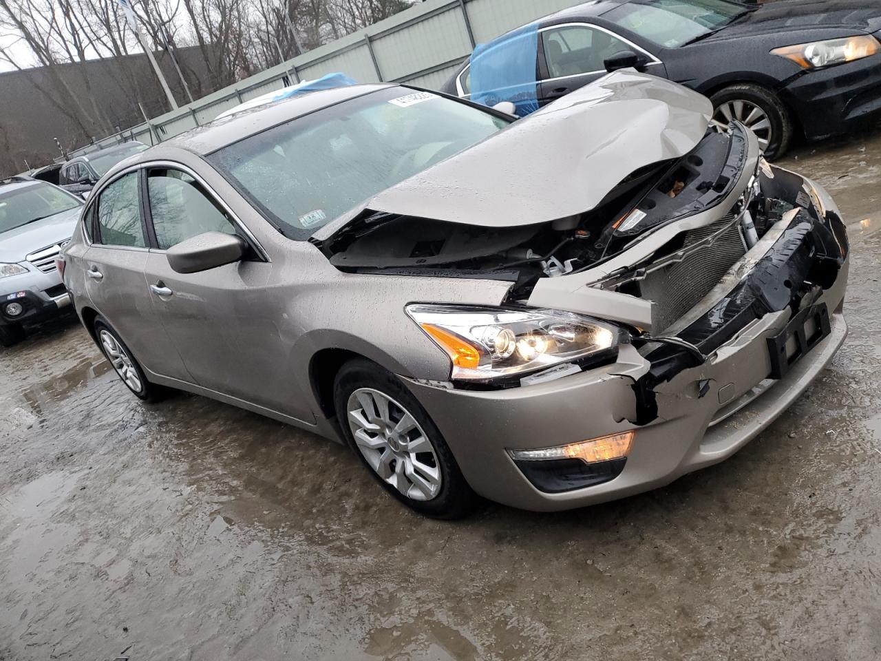 2015 Nissan Altima - Image 4