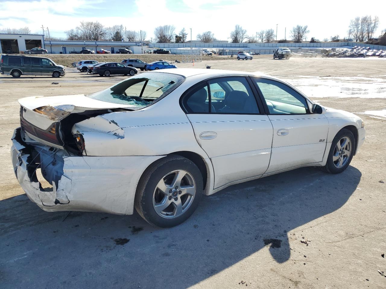 2003 Pontiac Bonneville - Image 3