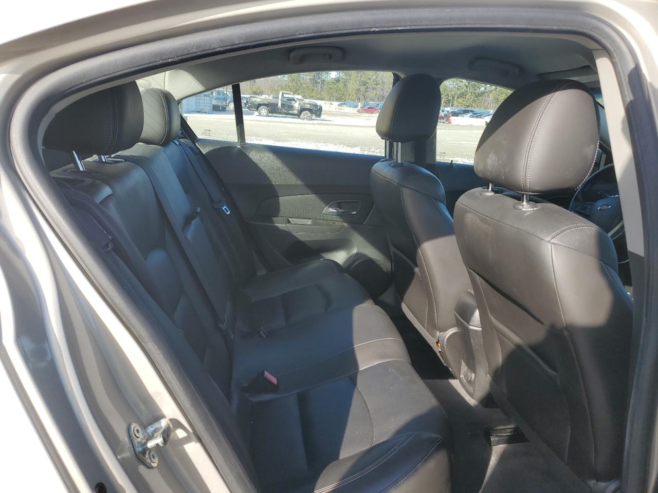 2012 Chevrolet Cruze - Image 10