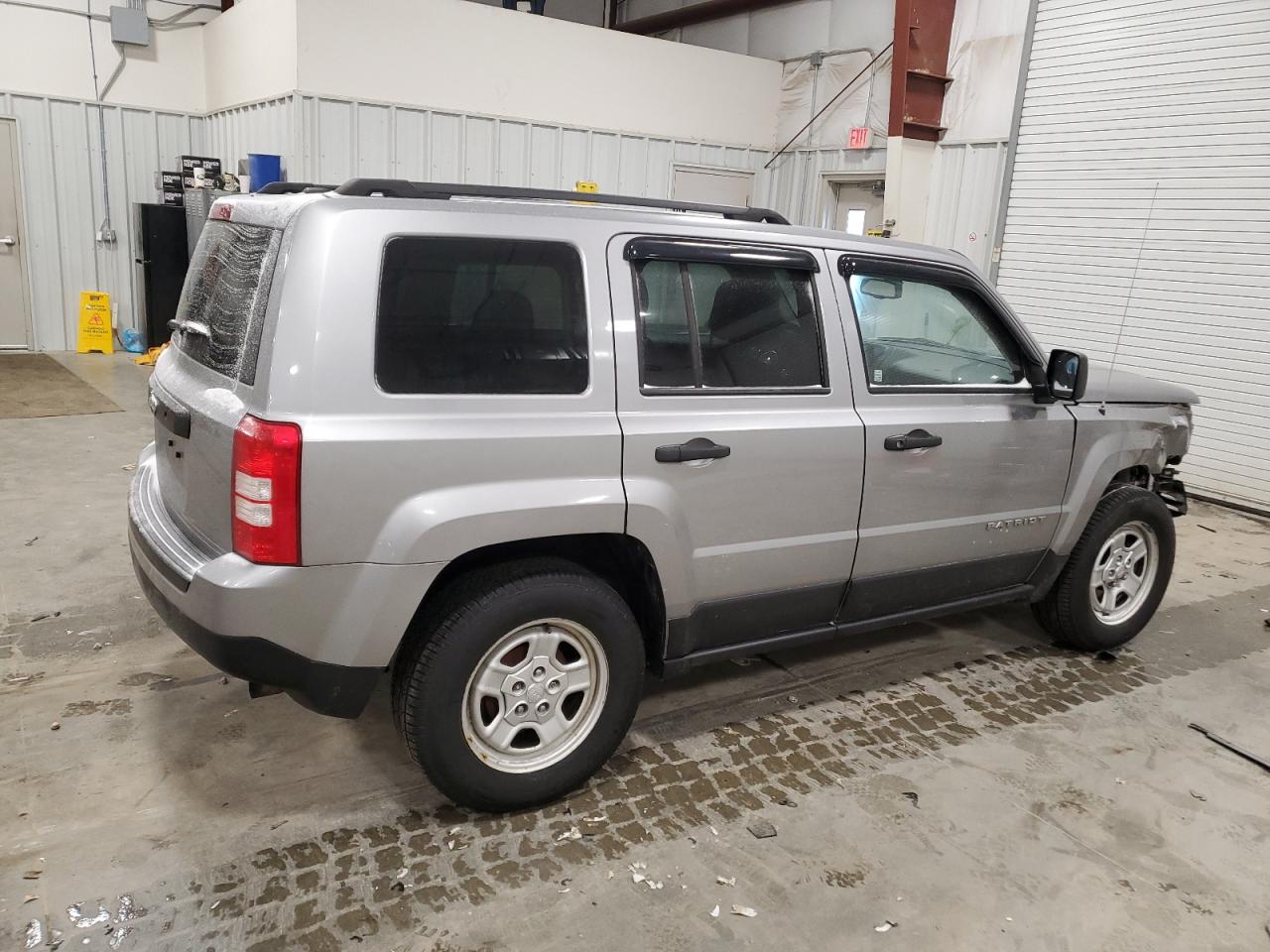 2016 Jeep Liberty (Patriot) - Image 3