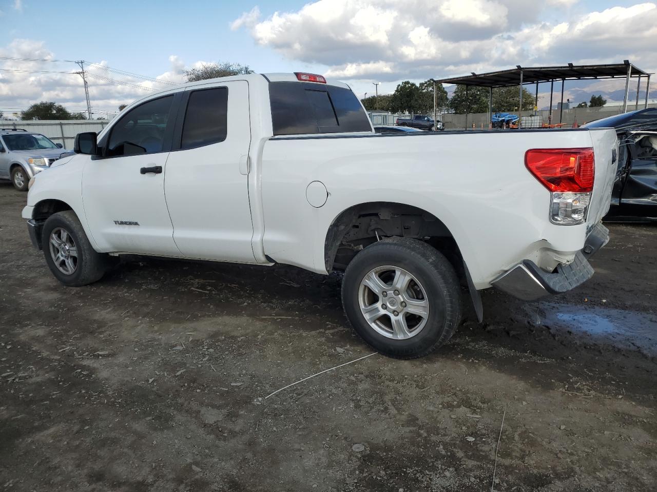 2013 Toyota Tundra - Image 2