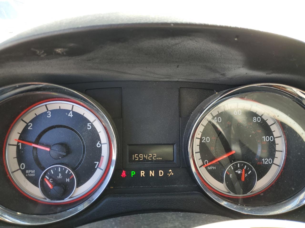 2017 Dodge Caravan - Image 9