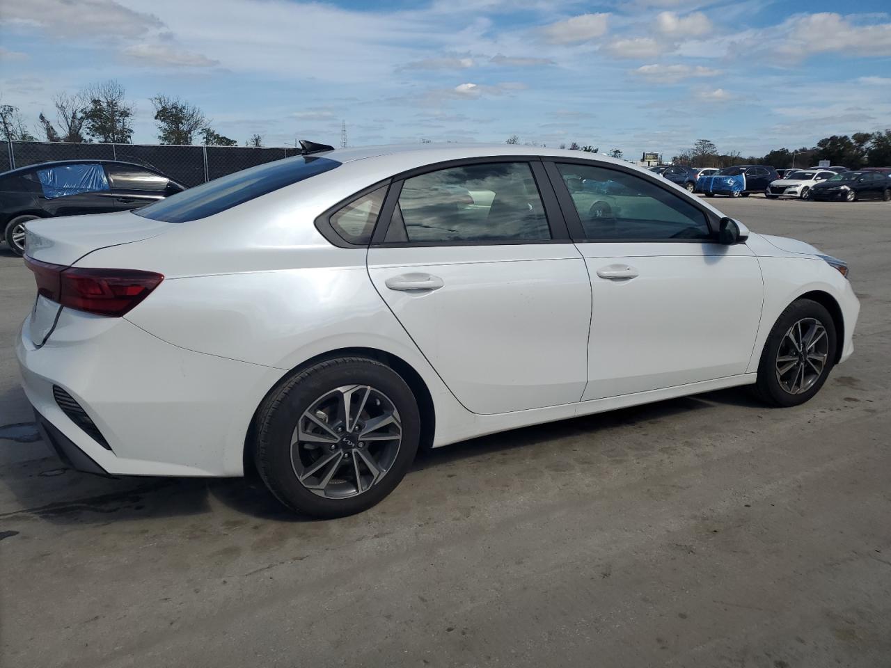 2024 Kia Forte - Image 3
