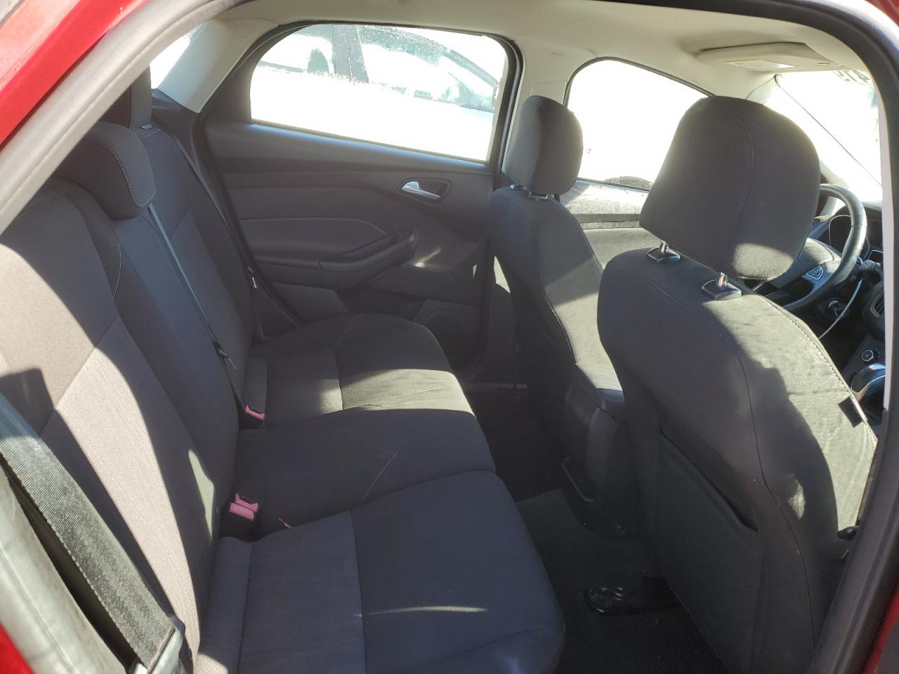 2015 Ford Focus - Image 10