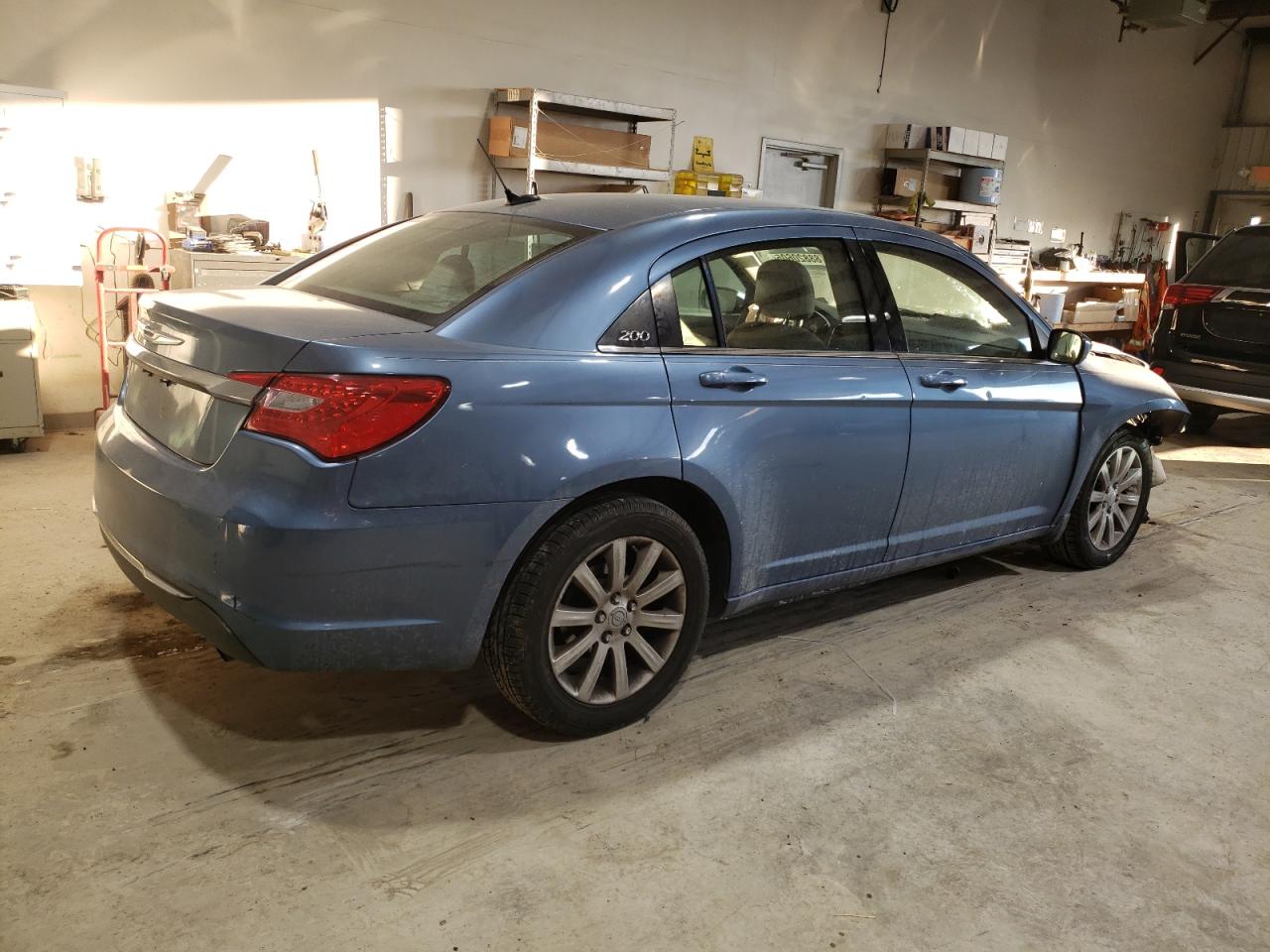 2011 Chrysler 200 - Image 3