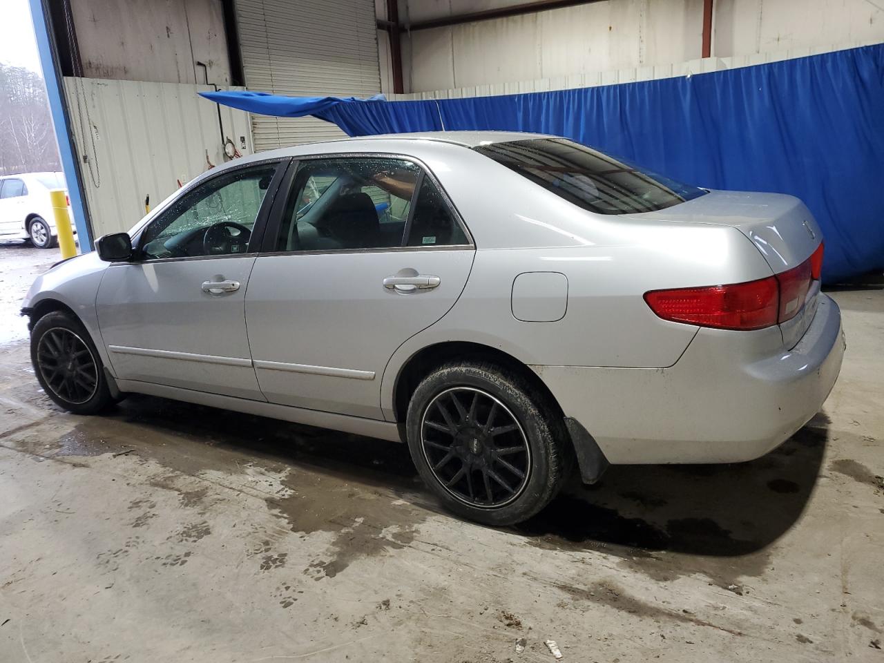 2005 Honda Accord - Image 2