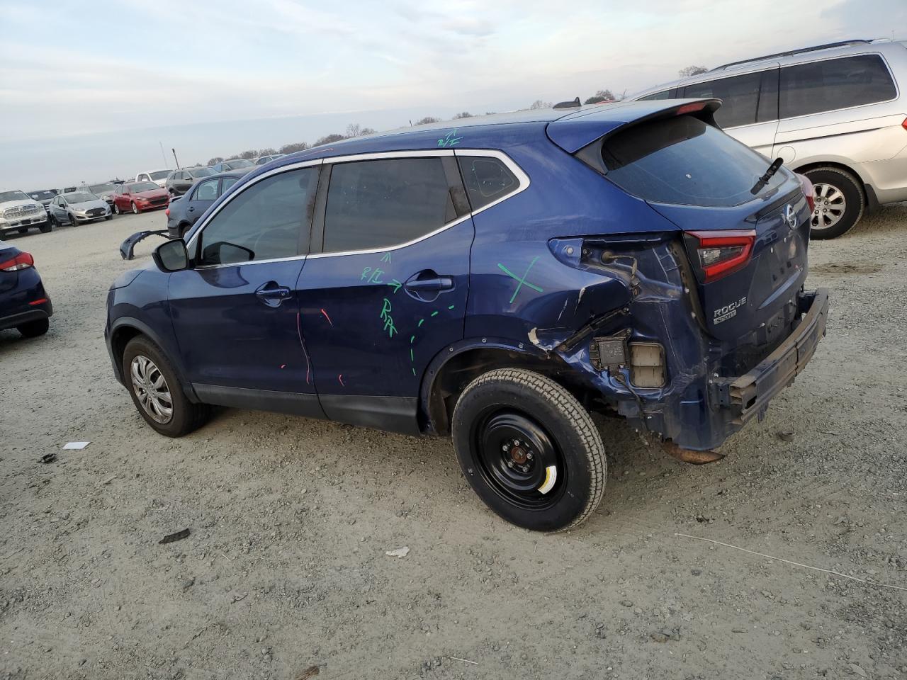 2020 Nissan Rogue - Image 2