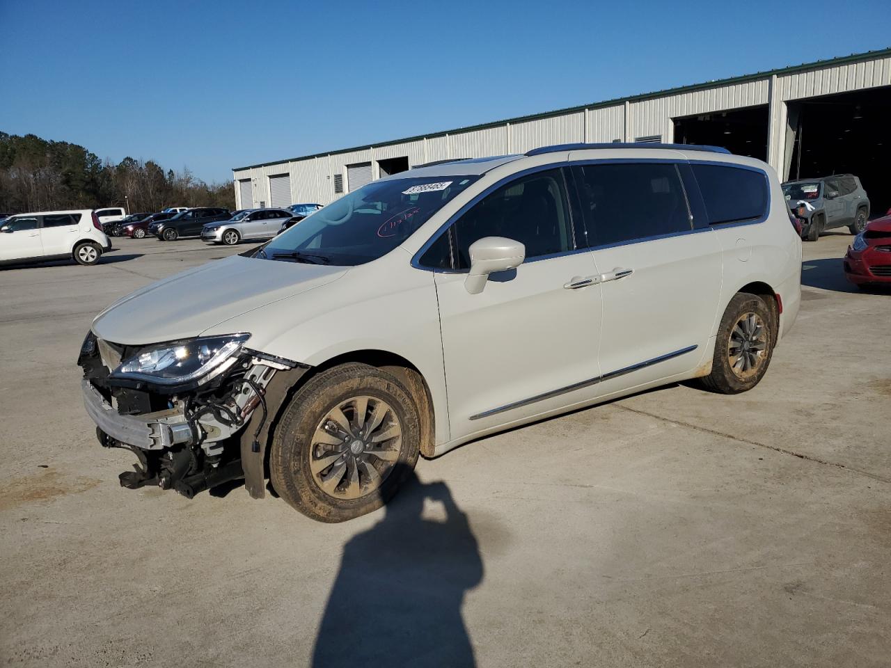 2019 Chrysler Pacifica - Image 1