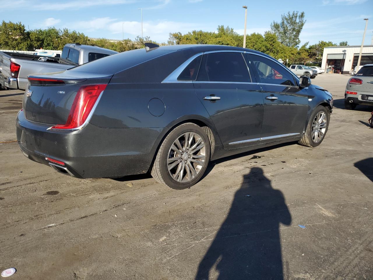 2018 Cadillac XTS - Image 3
