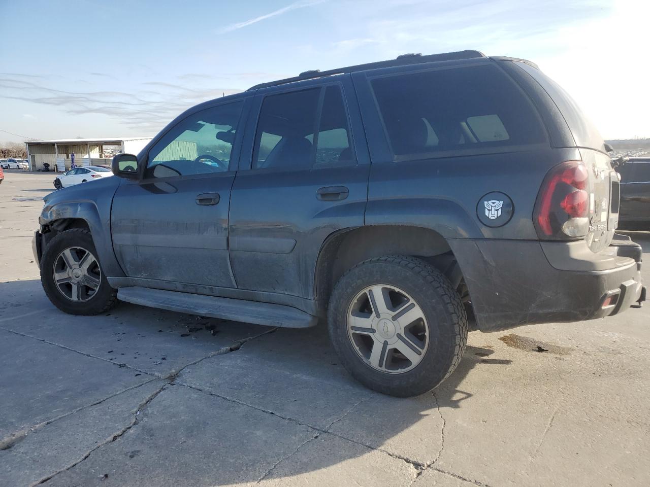 2005 Chevrolet TrailBlazer - Image 2