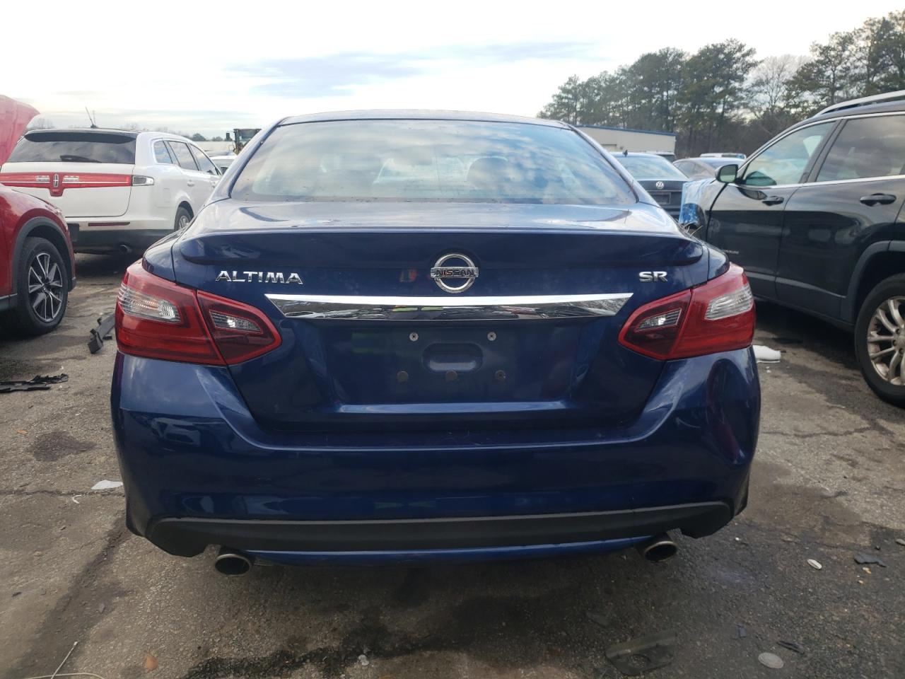 2018 Nissan Altima - Image 6