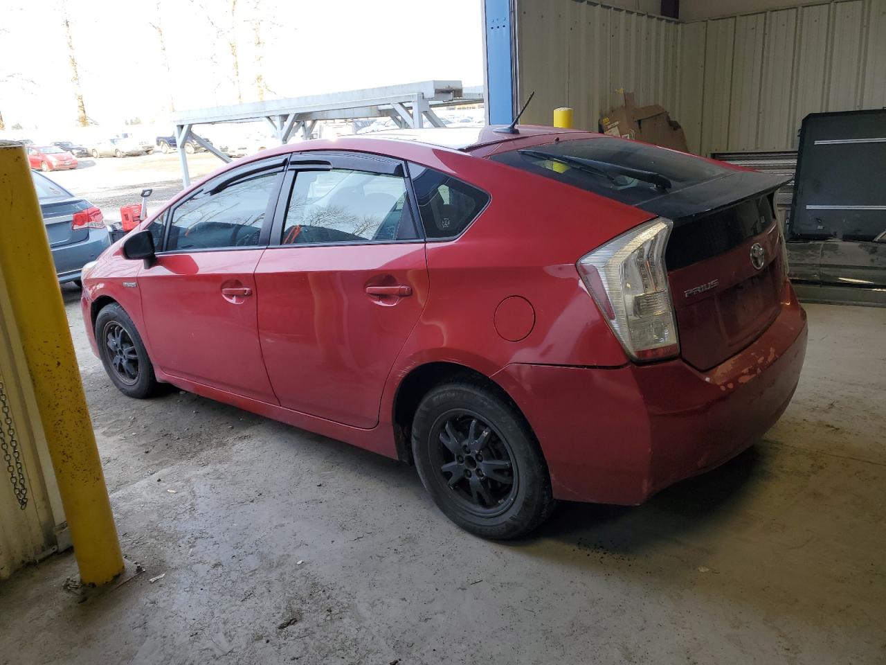 2011 Toyota Prius - Image 2