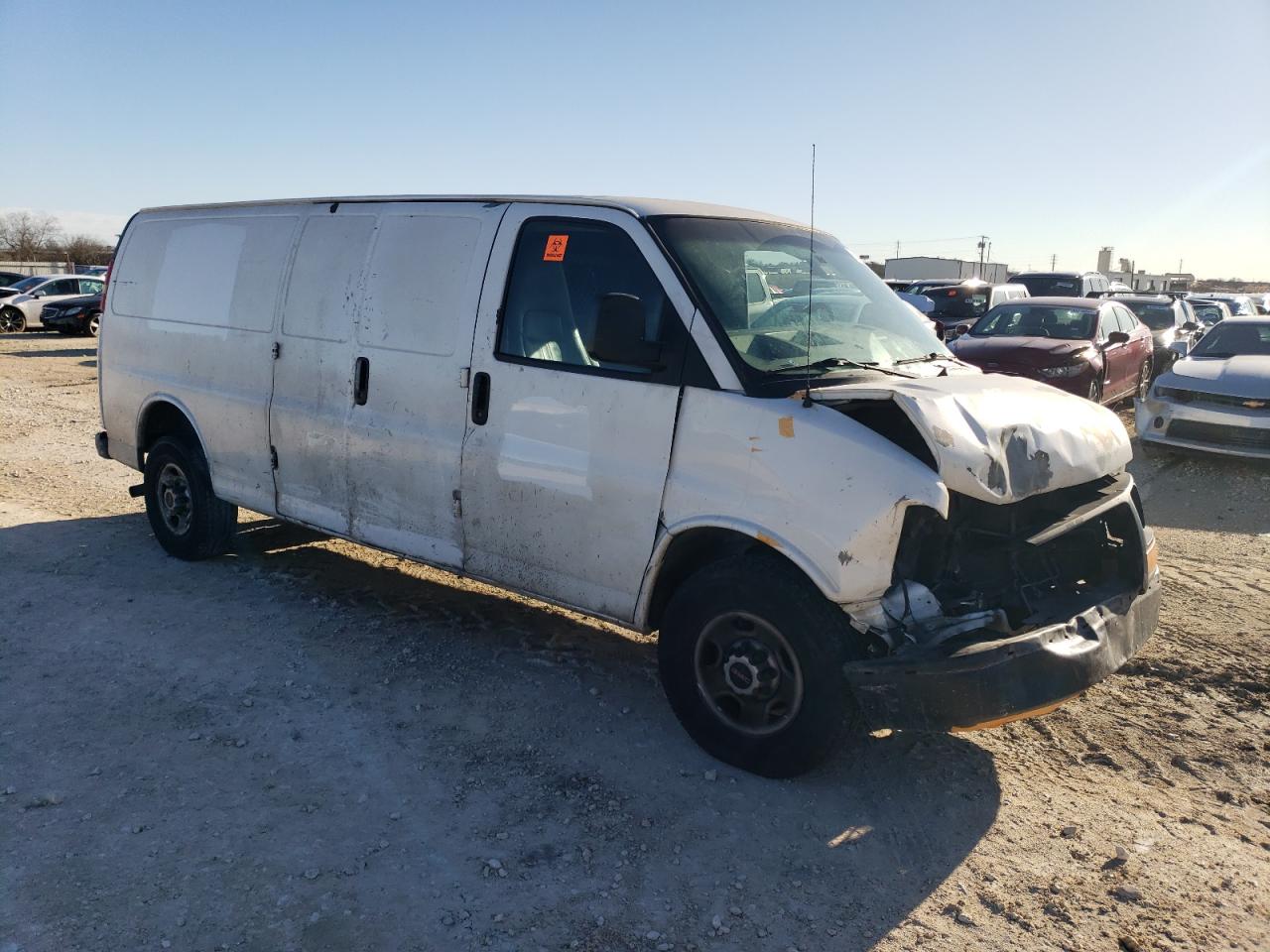 2011 GMC Savana - Image 4