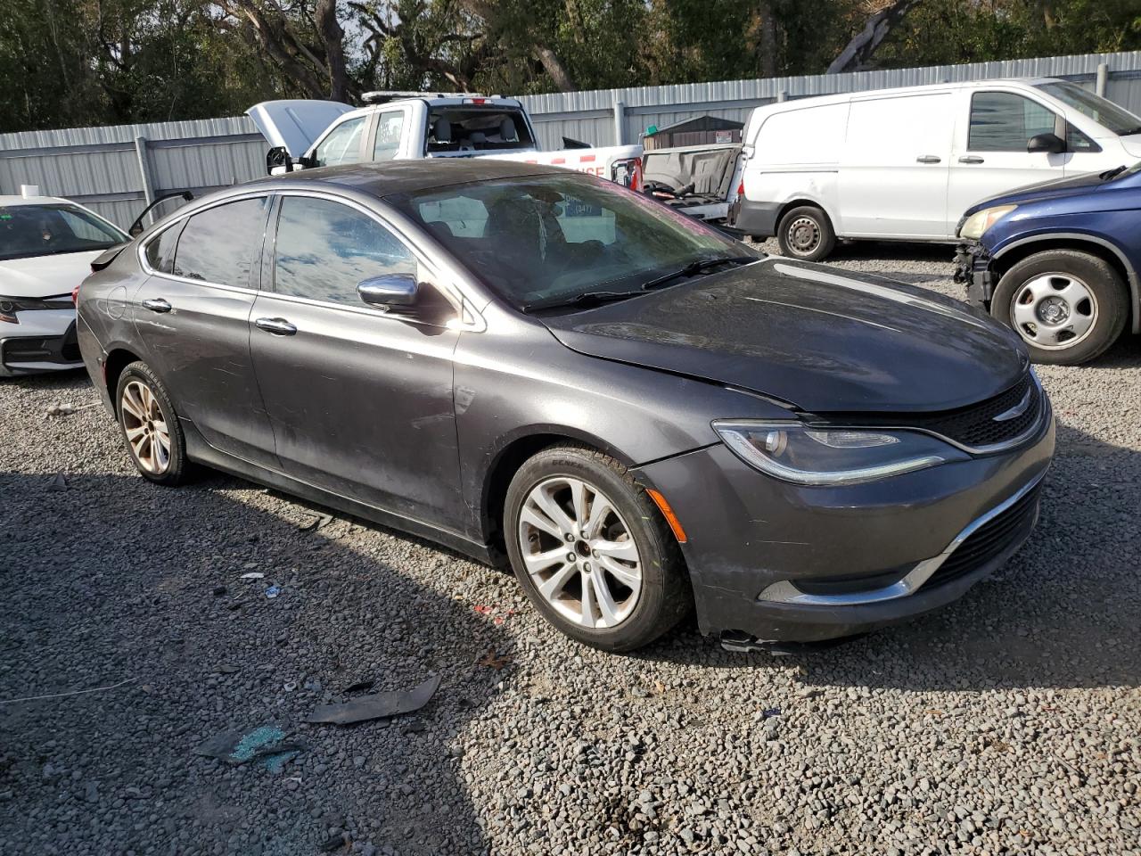 2015 Chrysler 200 - Image 4