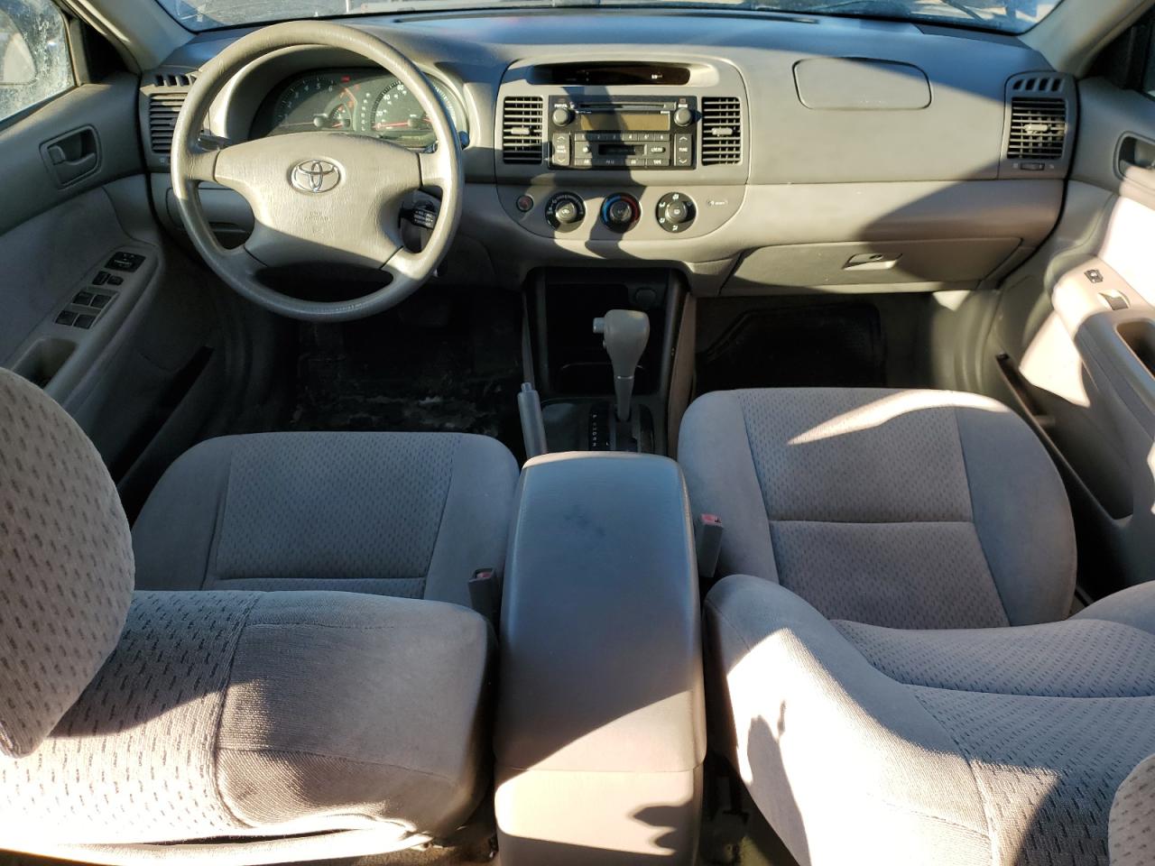 2003 Toyota Camry - Image 8