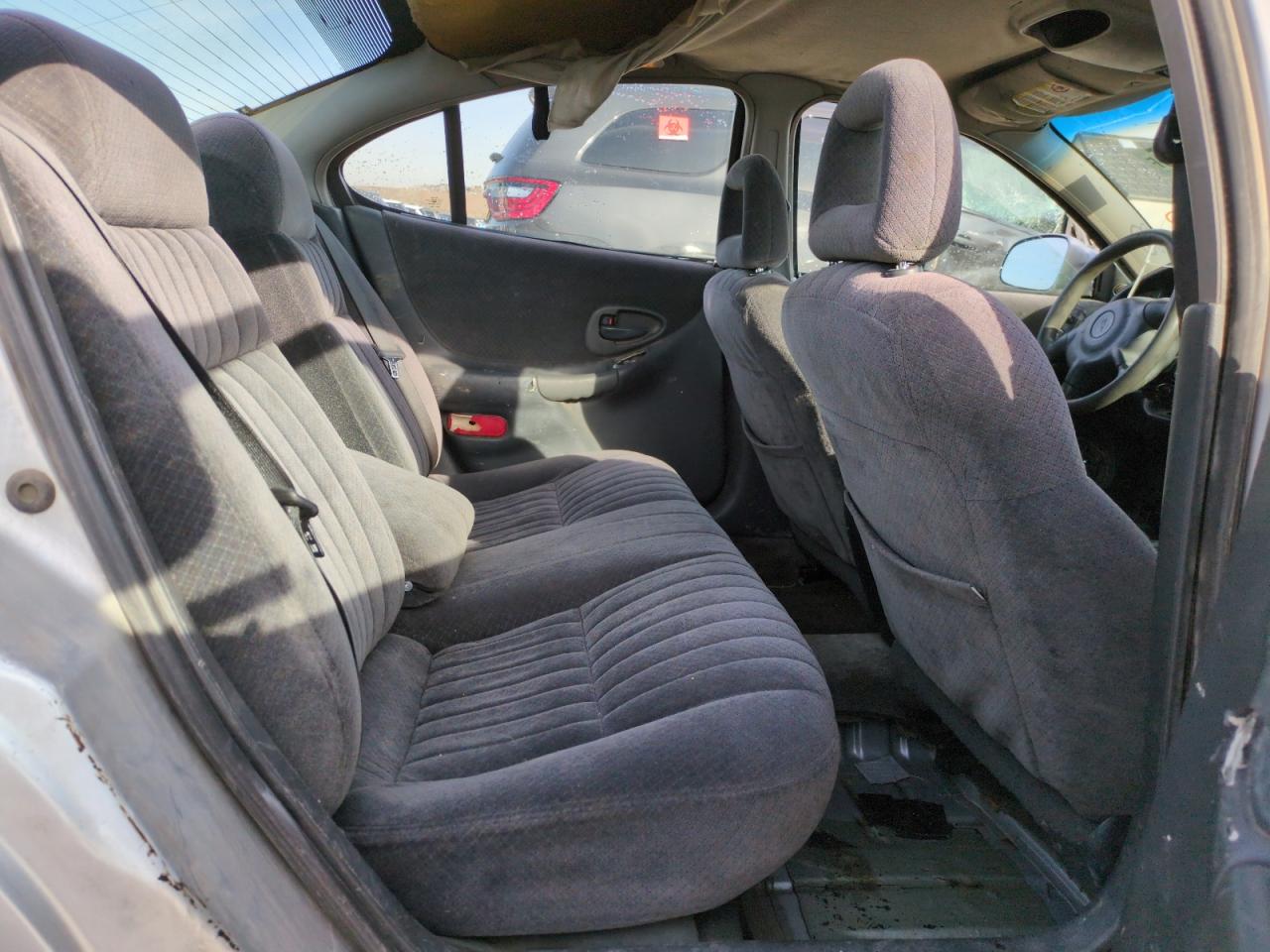 2002 Pontiac Grand Prix - Image 10