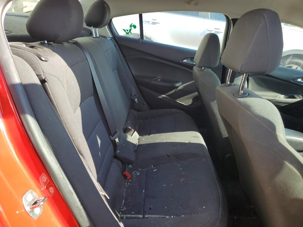 2018 Chevrolet Cruze - Image 10