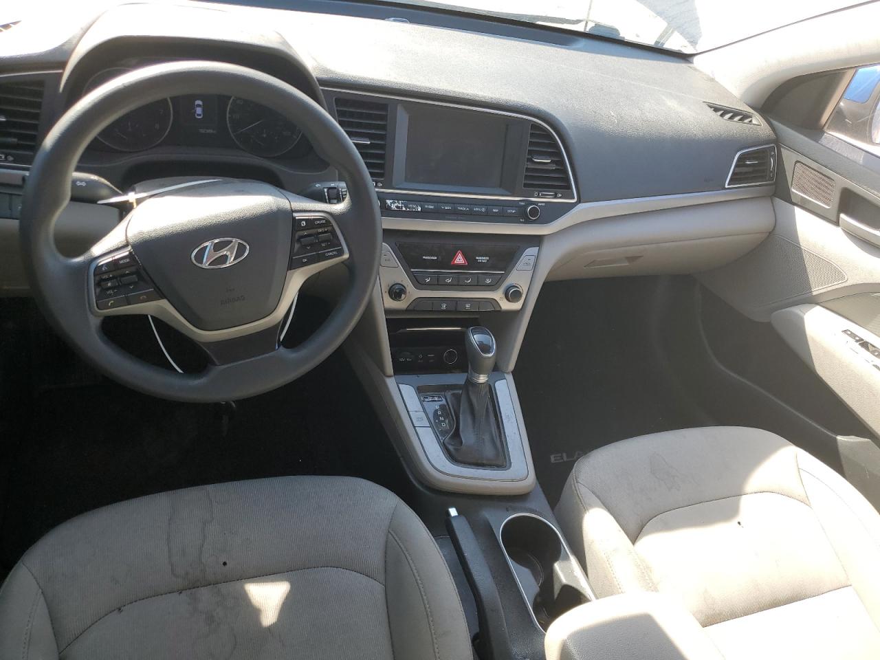 2018 Hyundai Elantra - Image 8