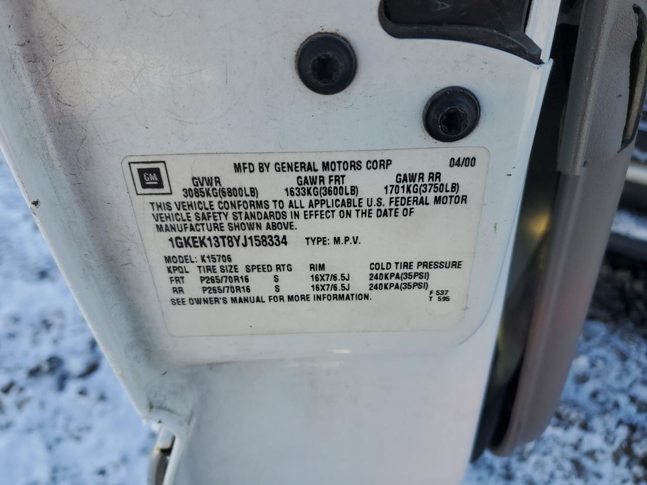 2000 GMC Yukon - Image 14