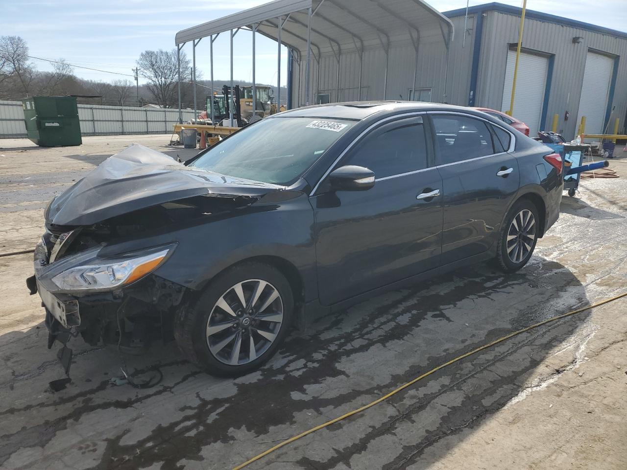 2017 Nissan Altima - Image 1