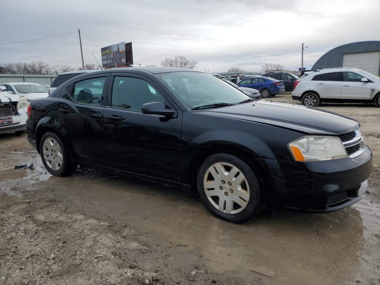 2014 Dodge Avenger - Image 4