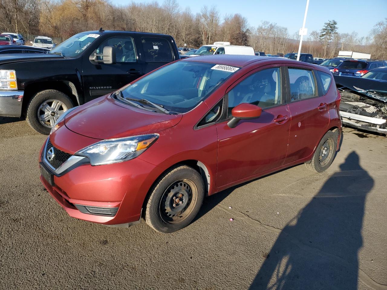 VIN 3N1CE2CP7JL365625 2018 NISSAN VERSA no.1