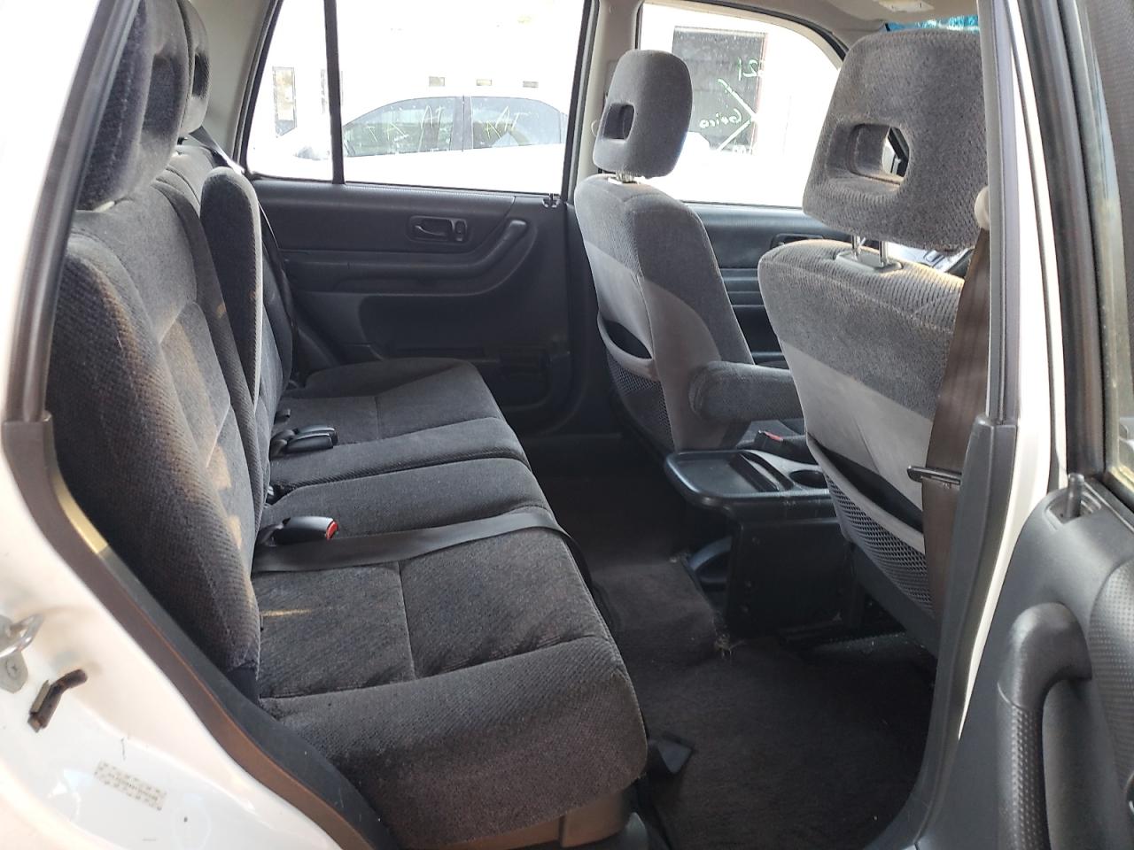 2001 Honda CR-V - Image 10