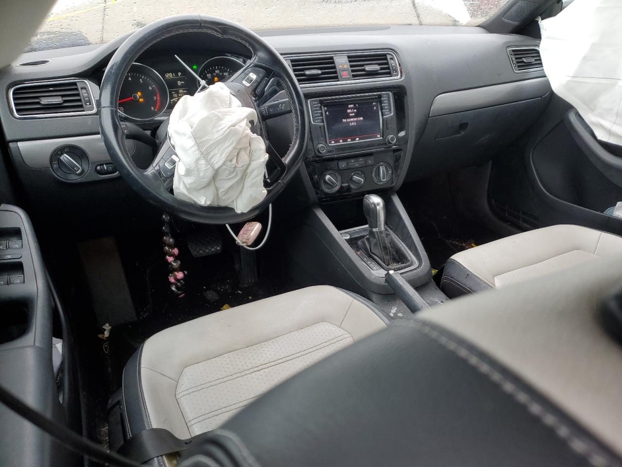 2016 Volkswagen Jetta - Image 8