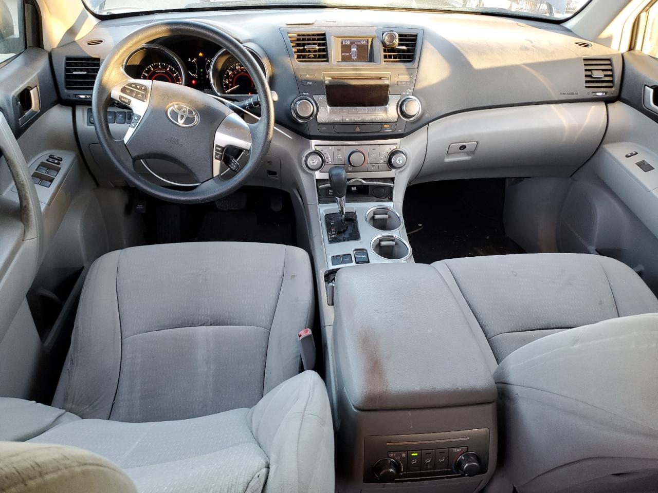 2012 Toyota Highlander - Image 8