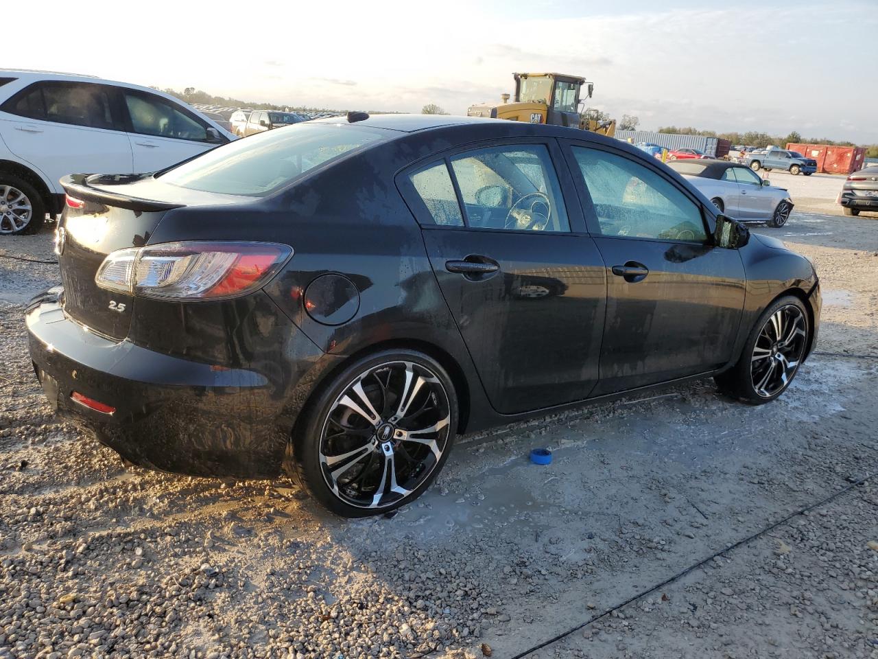 2010 Mazda 3 - Image 3