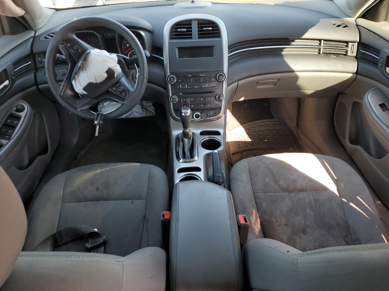 2015 Chevrolet Malibu - Image 8