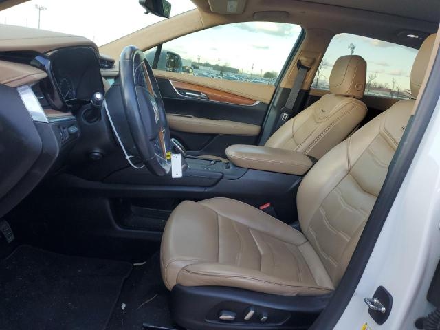  CADILLAC XT5 2018 White