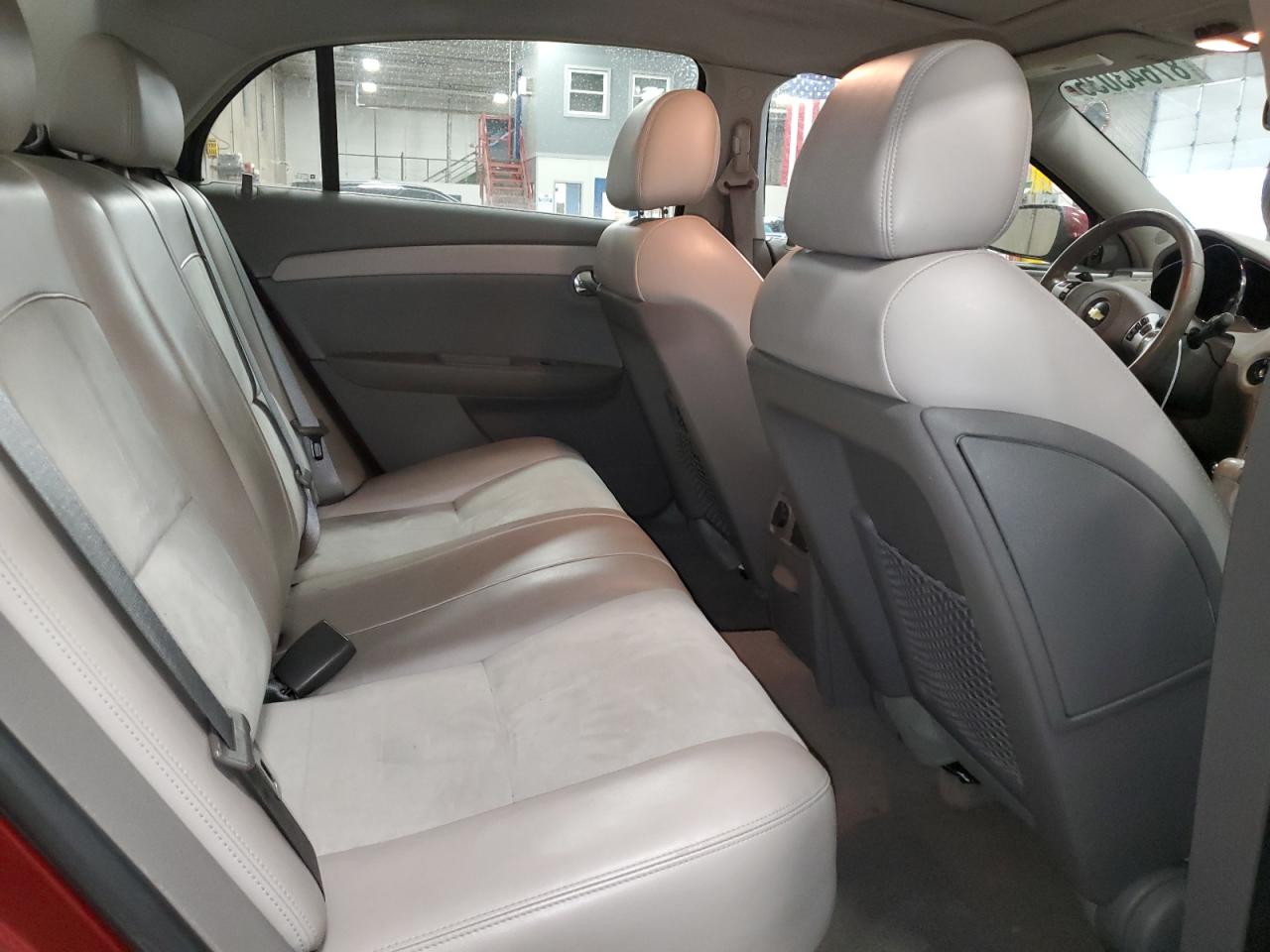 2009 Chevrolet Malibu - Image 10