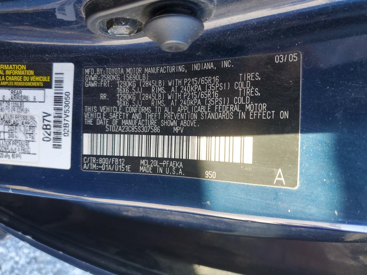 2005 Toyota Sienna - Image 14