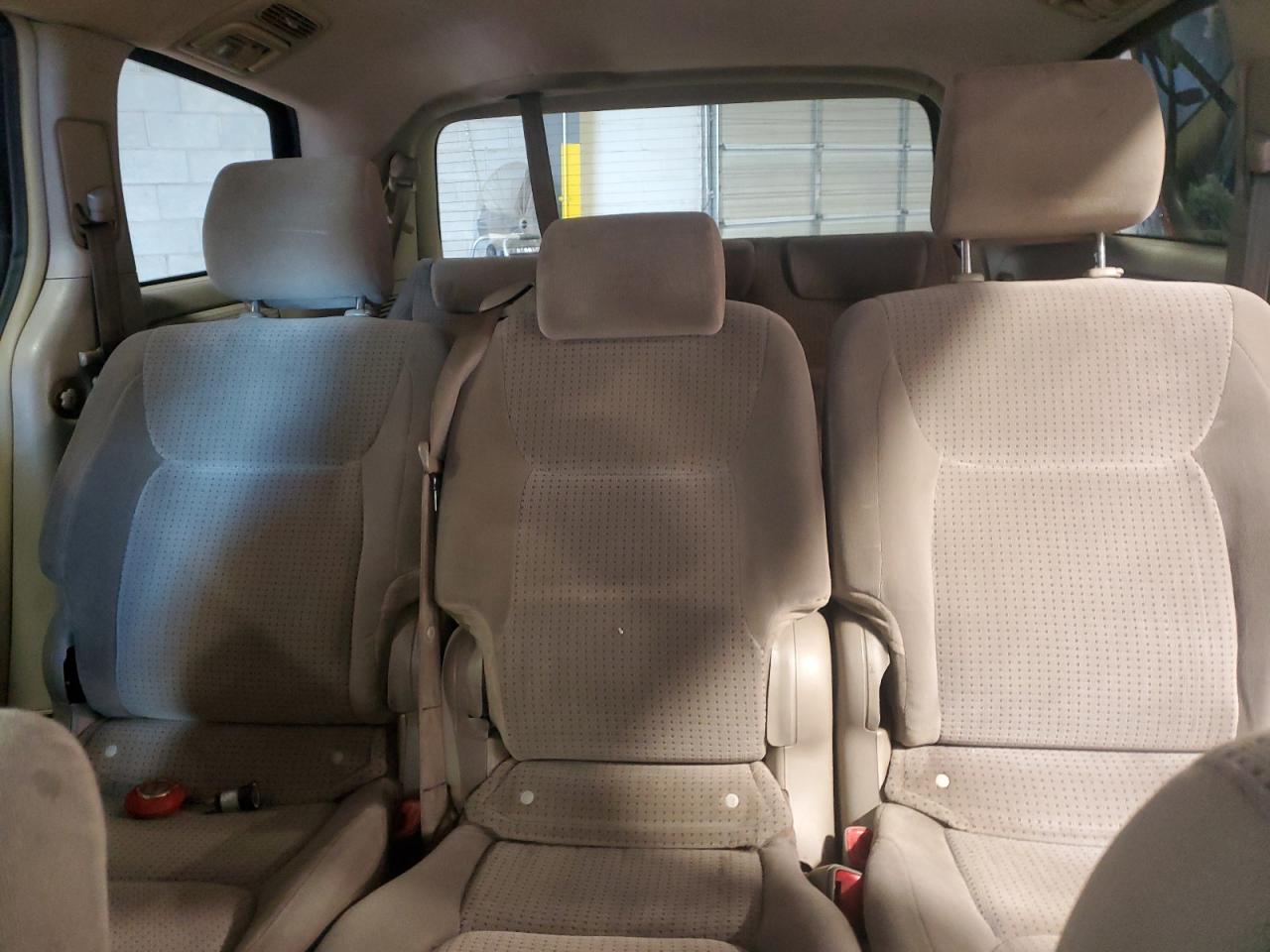 2006 Toyota Sienna - Image 10