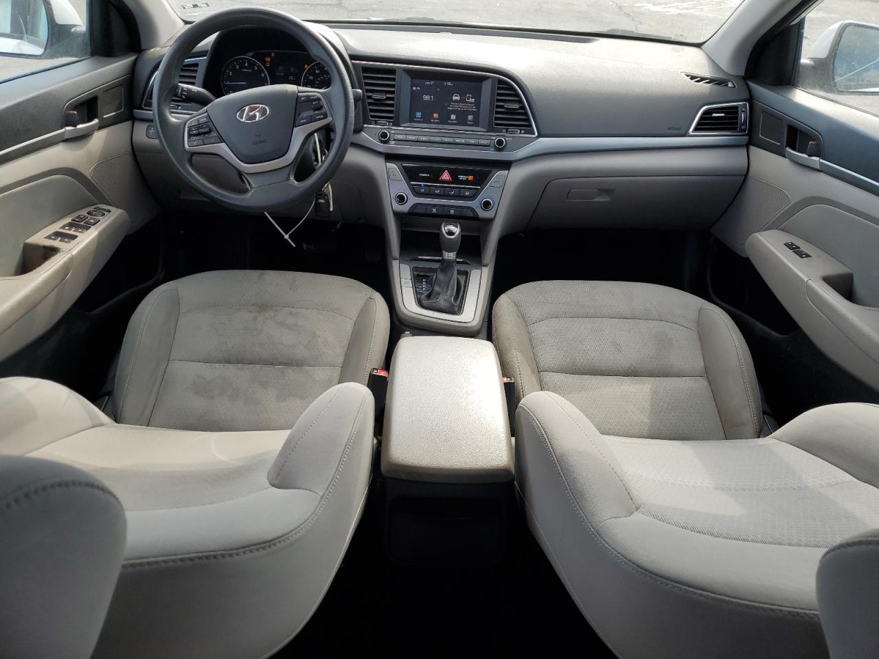 2017 Hyundai Elantra - Image 8