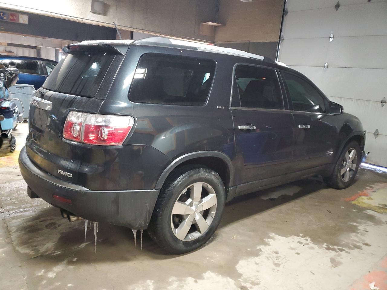 2011 GMC Acadia - Image 3