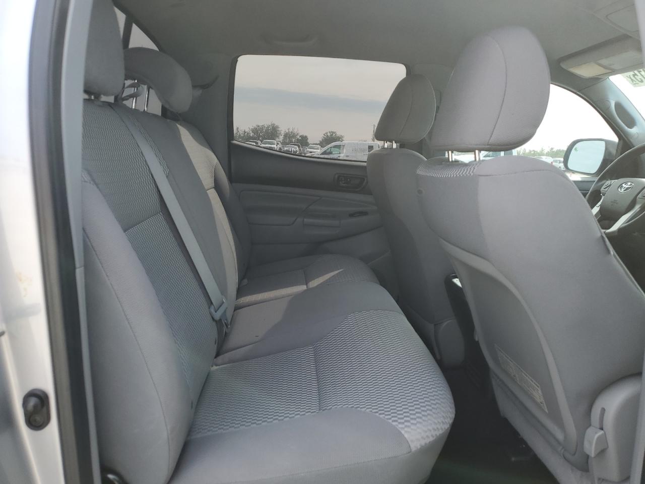 2014 Toyota Tacoma - Image 11