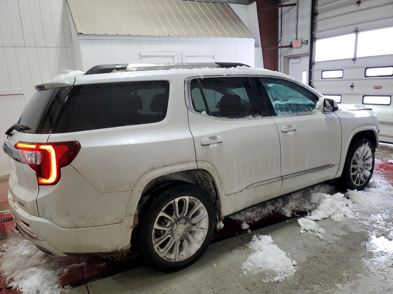 2021 GMC Acadia - Image 3