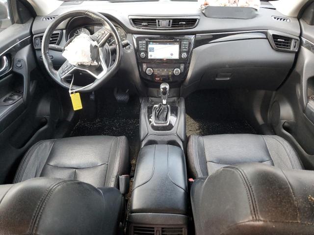  NISSAN ROGUE 2018 Czerwony